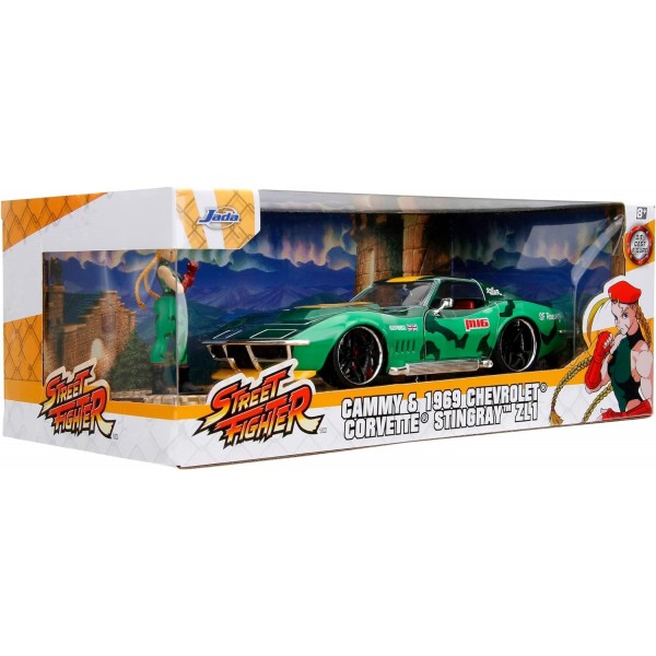 1/24 CHEVY CORVETTE STINGRAY ZL1 GREEN CAMO/YELLOW 1969 with CAMMY STREET FIGHTER FIGURE ΑΥΤΟΚΙΝΗΤΑ