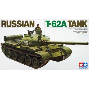 1/35 RUSSIAN T-62A TANK w/ 1 Figure